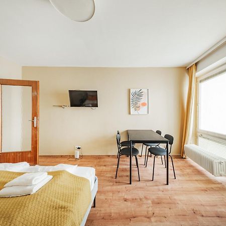 Studio Next To Karlskirche Vienna Luaran gambar
