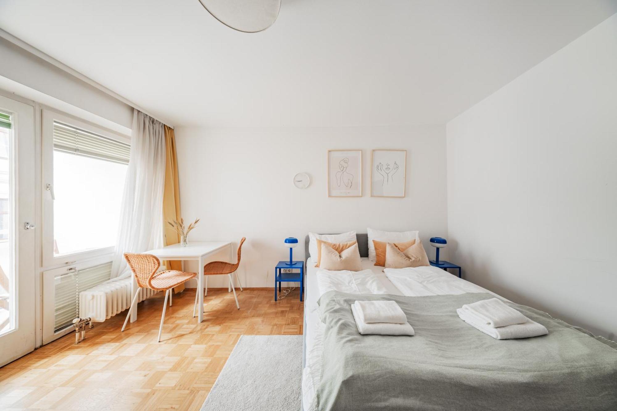 Studio Next To Karlskirche Vienna Luaran gambar