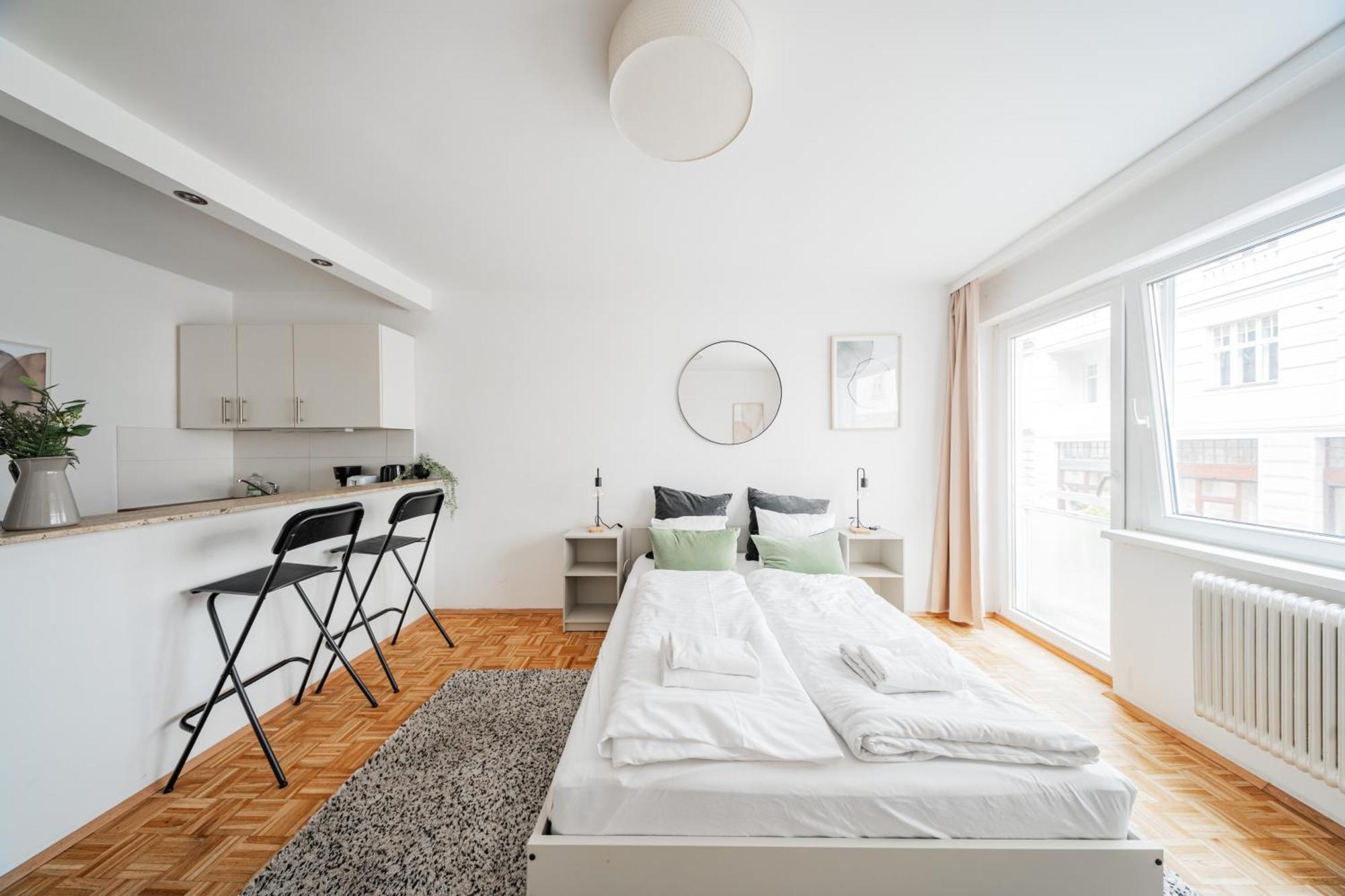 Studio Next To Karlskirche Vienna Luaran gambar
